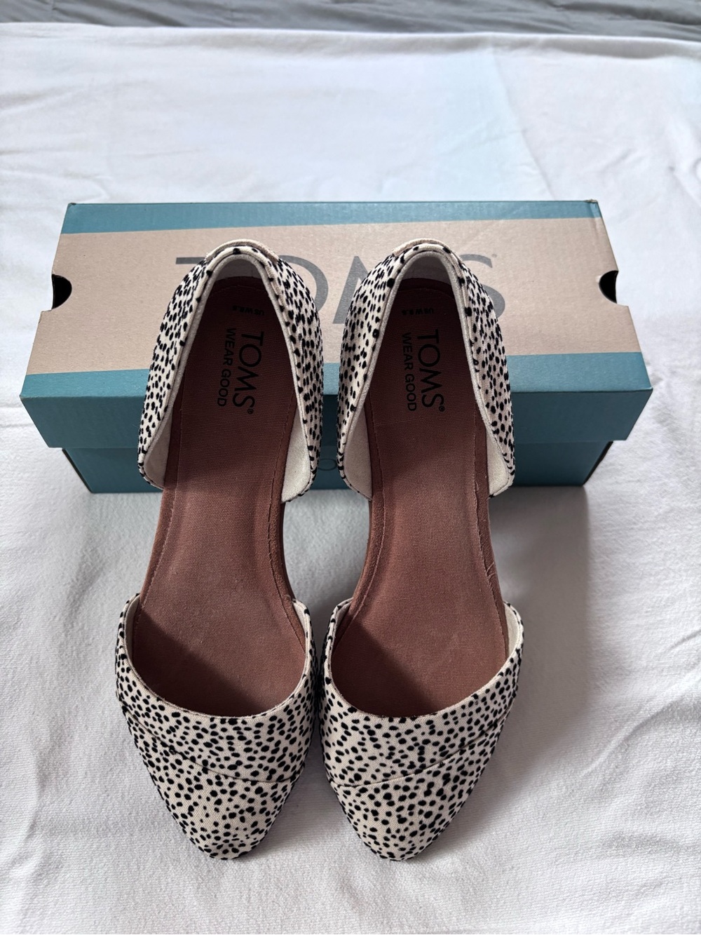TOMS Jutti D'orsay Fog Flocked Mini Cheetah Canvas Slip-On - Fog - Picture 6 of 7